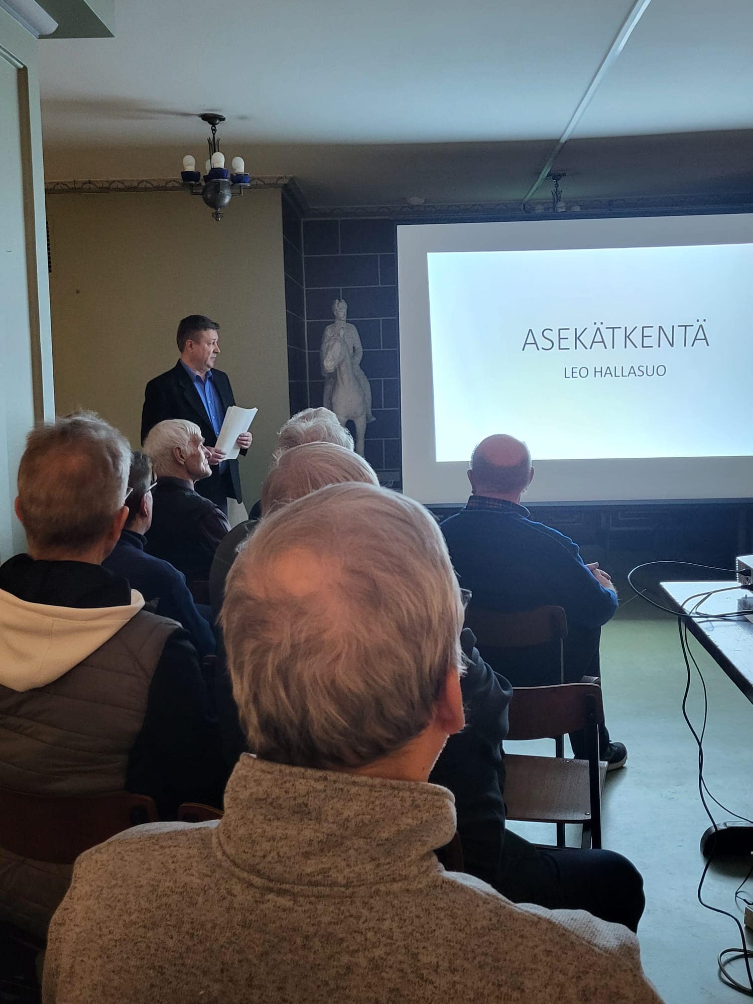 Tarinailta Vuosien 1944 45 Asek tkenn st Lakeuden Maanpuolustaja tarinailta-vuosien-1944-45-asek-tkenn-st-lakeuden-maanpuolustaja